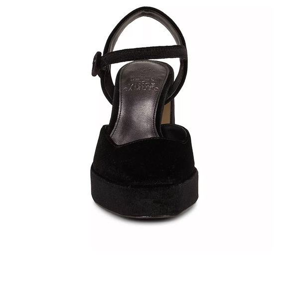 Vince Camuto black velvet pumps - Picture 8 of 8